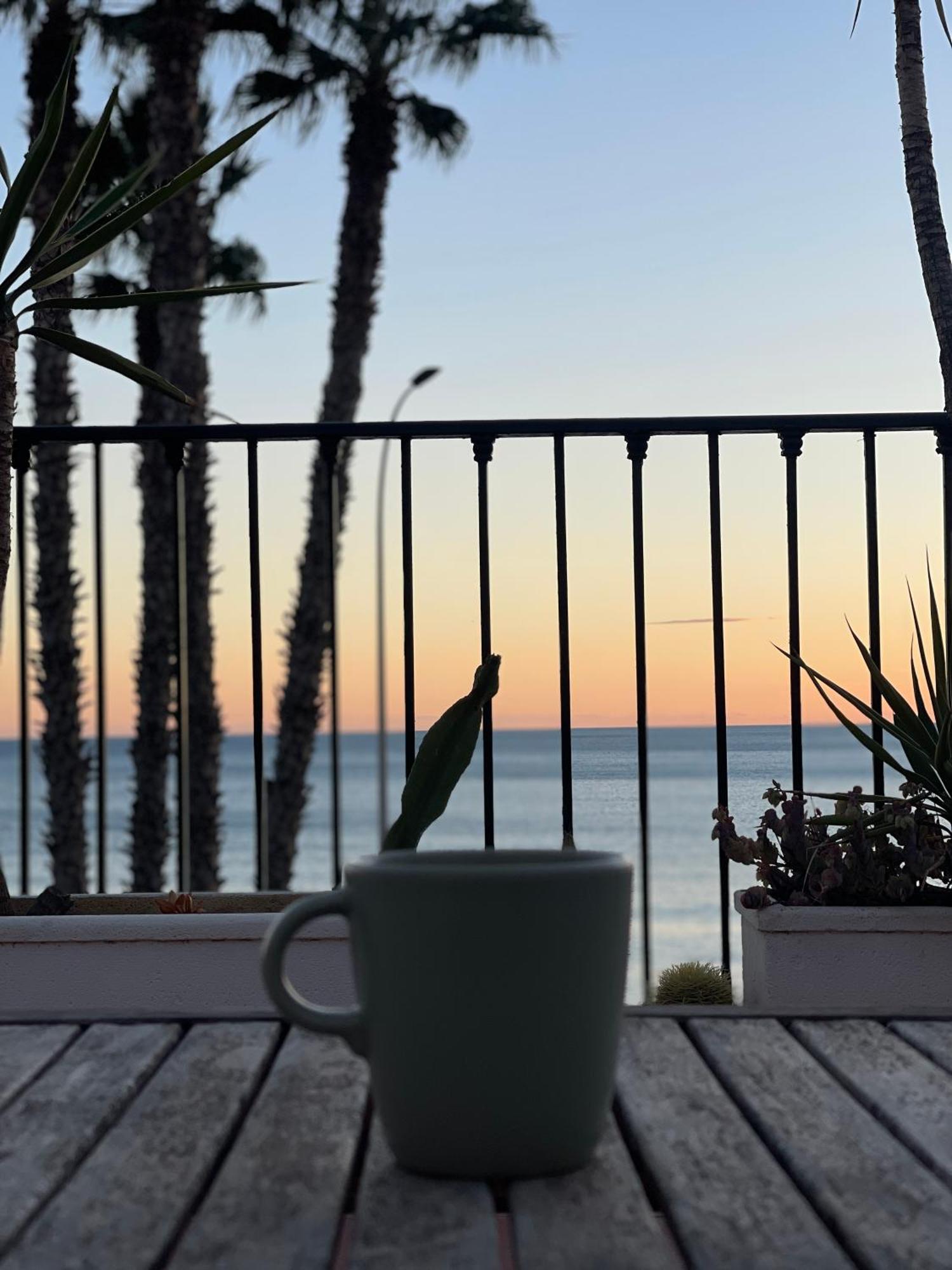 Sunset Ocean View In Malaga Beach Exterior foto